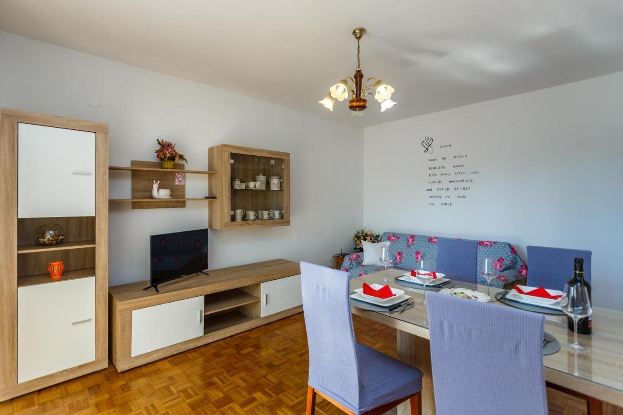 Apartment Dragica คิร์ก ภายนอก รูปภาพ