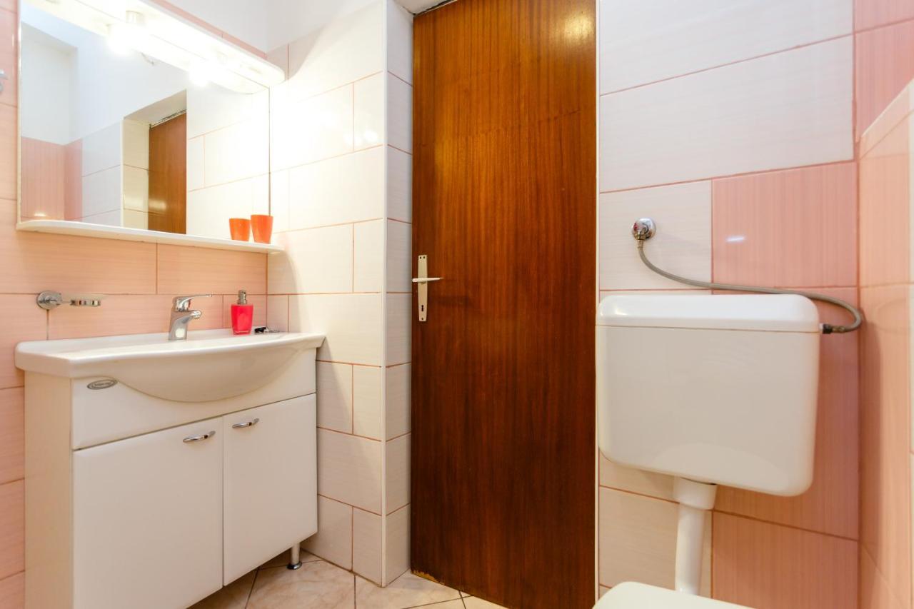 Apartment Dragica คิร์ก ภายนอก รูปภาพ