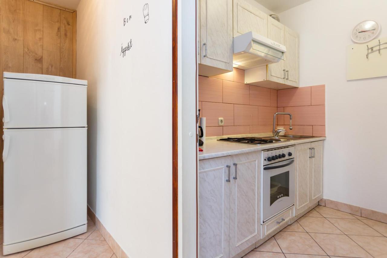 Apartment Dragica คิร์ก ภายนอก รูปภาพ